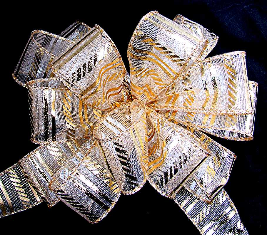 Wired Embossed Horizontal Stripes - Image 3